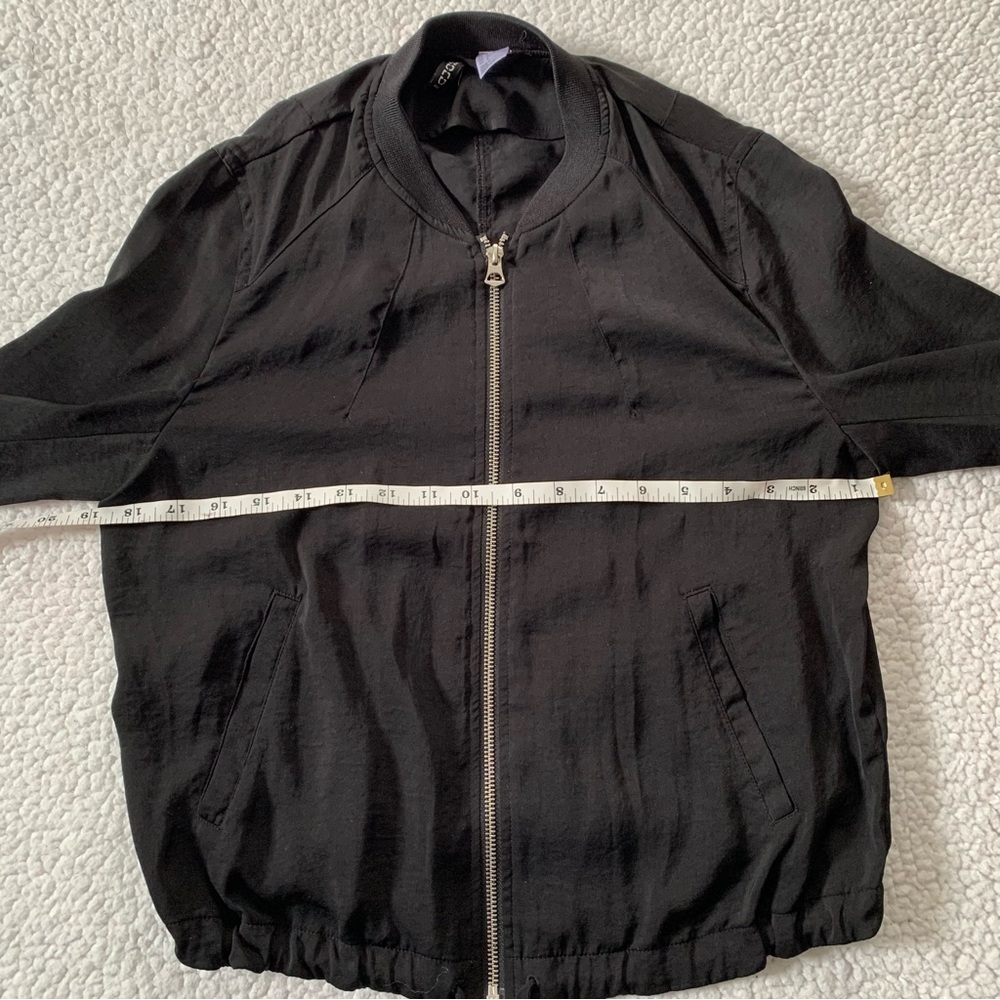 H&M Lightweight Bomber Jacket - Picture 3 of 5